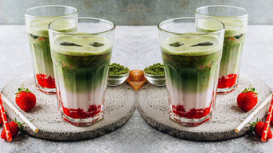 Strawberry Matcha Latte mit Kollagen: Das ultimative Sommergetränk